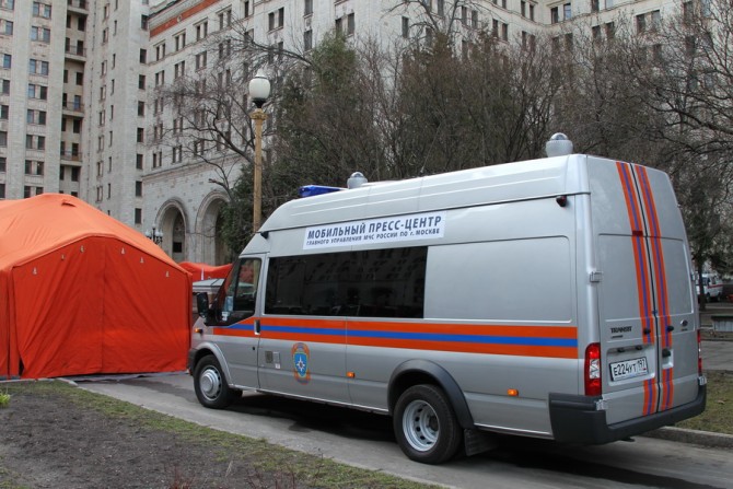 Аварийная служба петроградского. ППУ бас МЧС. Передвижной пункт управления МЧС. Передвижной мобильный пункт. Мобильный пункт управления МЧС.